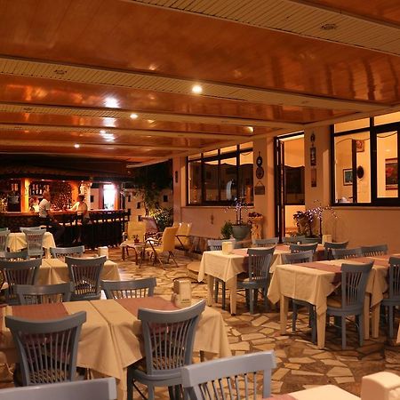 Arya Hotel Çeşme Εξωτερικό φωτογραφία