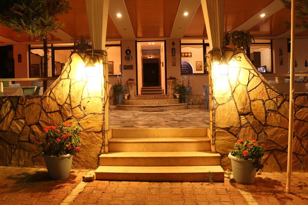 Arya Hotel Çeşme Δωμάτιο φωτογραφία