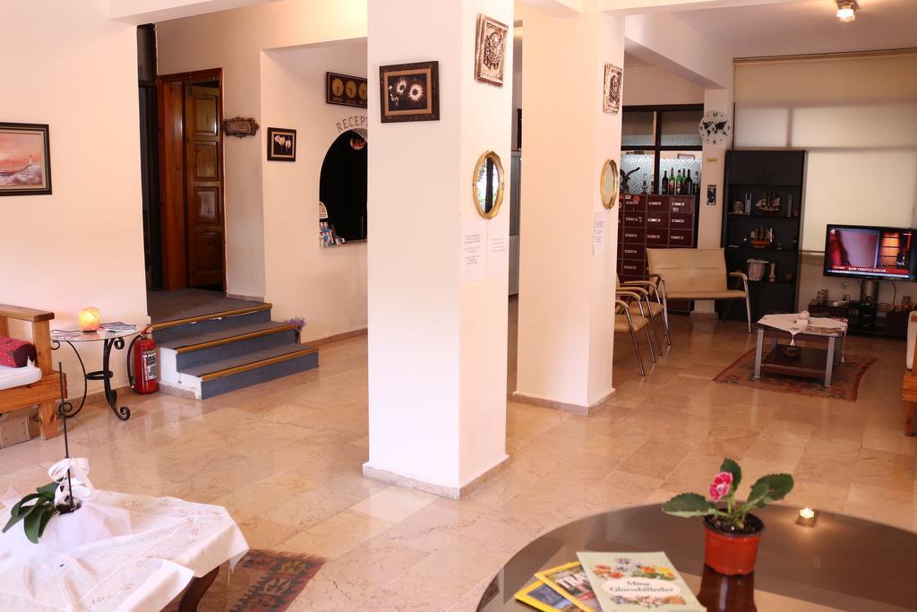 Arya Hotel Çeşme Δωμάτιο φωτογραφία