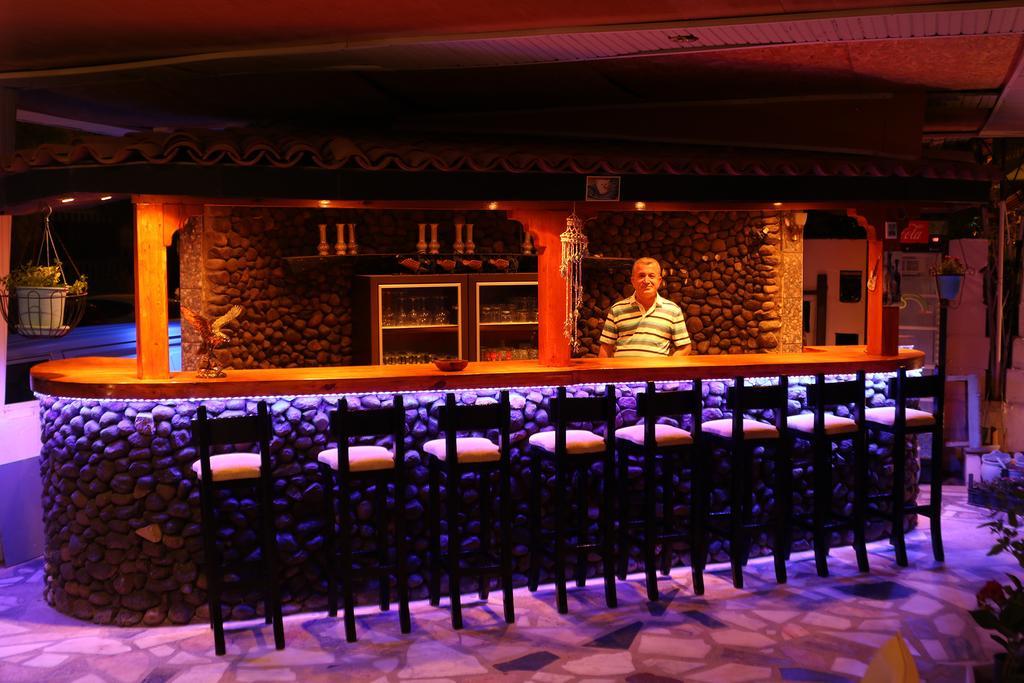 Arya Hotel Çeşme Εξωτερικό φωτογραφία