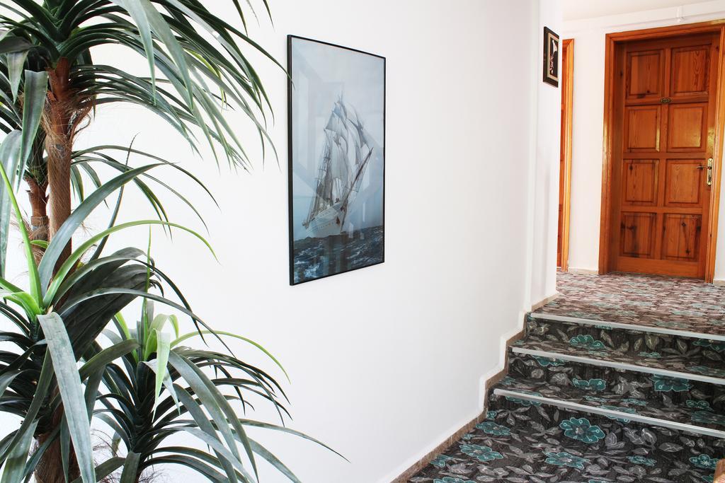 Arya Hotel Çeşme Εξωτερικό φωτογραφία