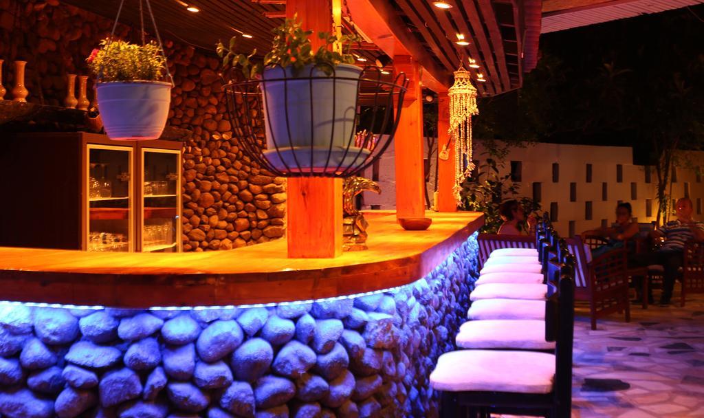 Arya Hotel Çeşme Εξωτερικό φωτογραφία