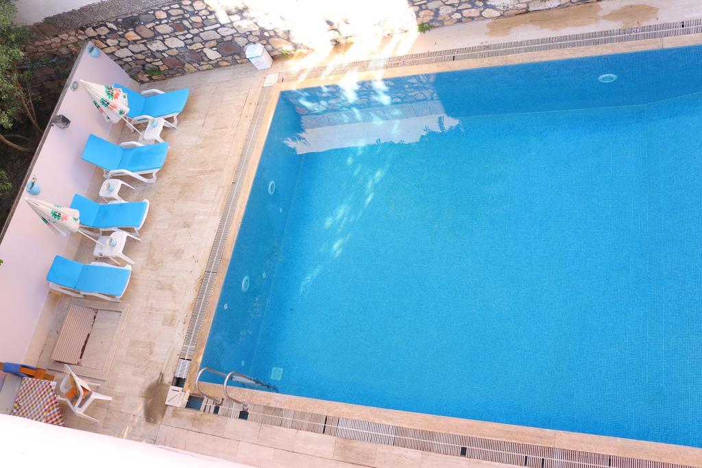 Arya Hotel Çeşme Εξωτερικό φωτογραφία