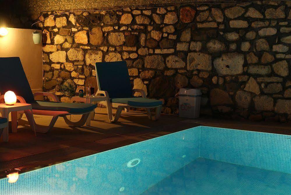 Arya Hotel Çeşme Εξωτερικό φωτογραφία